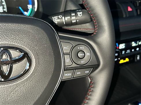 New 2025 Toyota RAV4 SE image 20