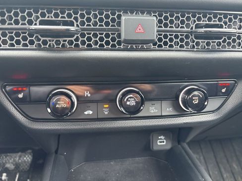 Used 2023 Honda HR-V Sport image 9