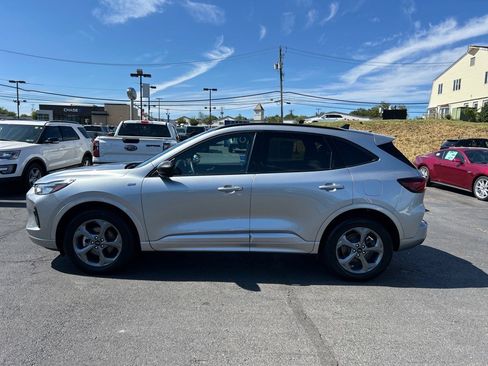 Used 2023 Ford Escape ST-Line w/ Tech Pack #1 image 5
