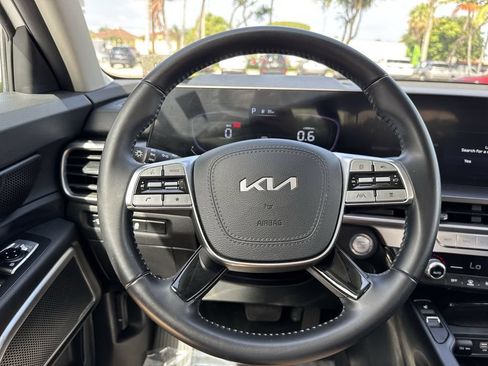 Used 2024 Kia Telluride S FWD image 47
