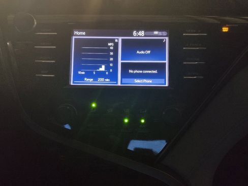 Used 2019 Toyota Camry LE FWD image 25