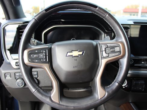 Used 2022 Chevrolet Silverado 1500 High Country w/ High Country Premium Package image 51