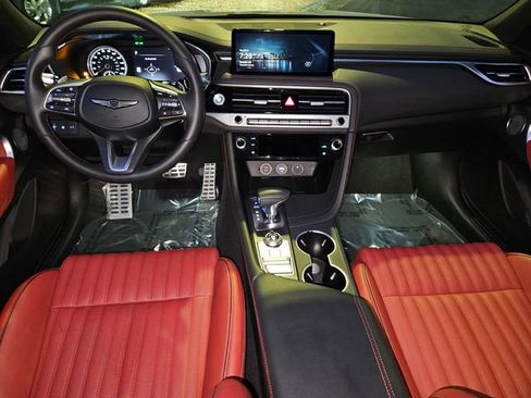 Used 2025 Genesis G70 2.5T w/ Sport Prestige Package image 13