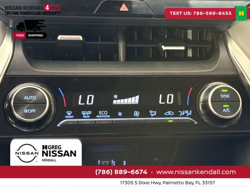 Used 2022 Toyota Venza LE image 23