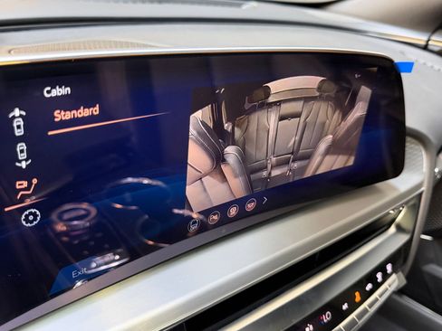 New 2026 Cadillac Lyriq Sport AWD/4WD image 32