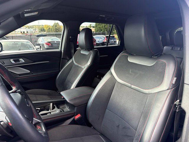 Used 2025 Ford Explorer ST w/ Sun And Sound Package RWD image 18