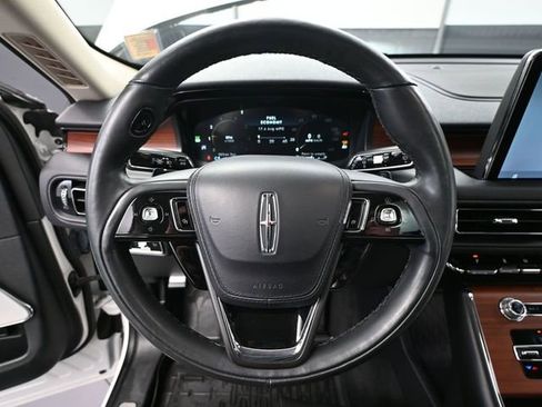 Used 2023 Lincoln Aviator Reserve w/ Equipment Group 201A image 27