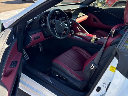 Used 2024 Lexus LC 500 Convertible image 5
