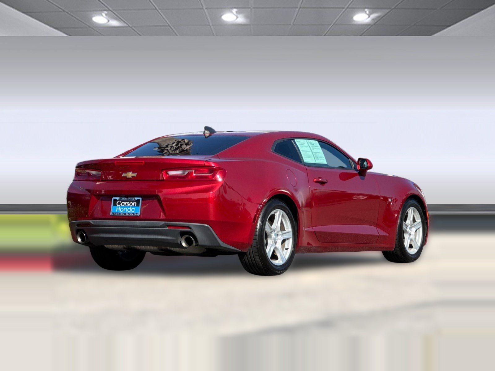 Used 2016 Chevrolet Camaro LT RWD image 9