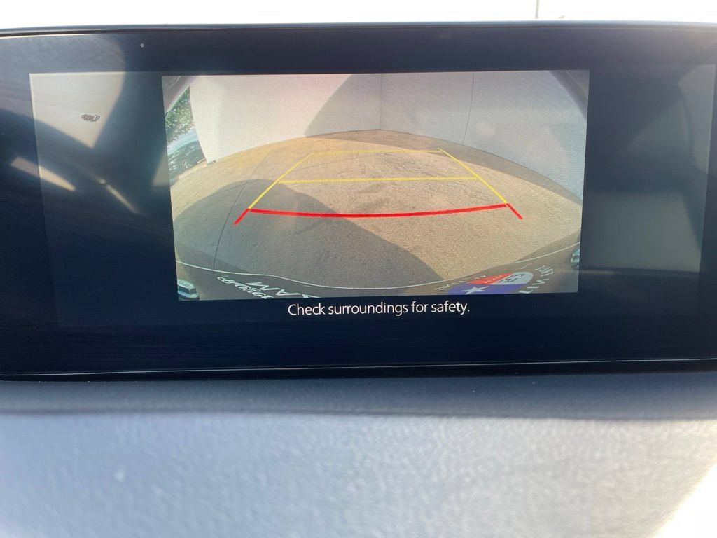 Used 2024 MAZDA MAZDA3 s FWD image 11