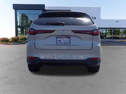 Used 2024 MAZDA CX-90 Plug-In Hybrid w/ Preferred AWD/4WD image 5