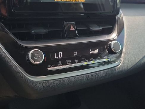 Used 2026 Toyota Corolla LE FWD image 25