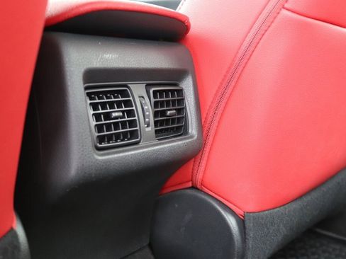 Used 2018 Toyota Camry XSE image 30