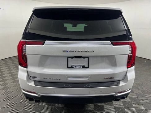 Used 2025 GMC Yukon XL Denali w/ Denali Reserve Package AWD/4WD image 5