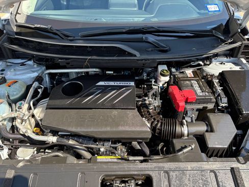 Used 2025 Nissan Rogue SV AWD/4WD image 34