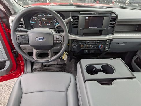 New 2025 Ford F550 4x4 Regular Cab Super Duty image 14