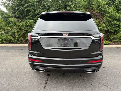 Used 2024 Cadillac XT6 Sport w/ Technology Package AWD/4WD image 4