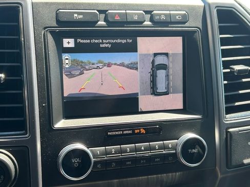 Used 2019 Ford Expedition Platinum RWD image 39