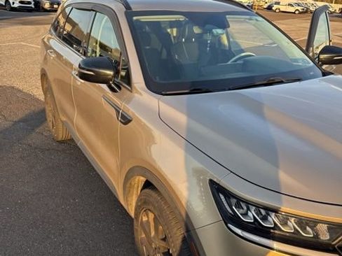 Used 2021 Kia Sorento S image 13