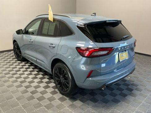 Used 2023 Ford Escape ST-Line Elite AWD/4WD image 9