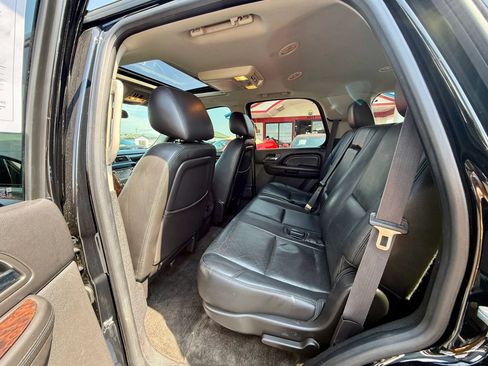 Used 2013 GMC Yukon Denali AWD/4WD image 13