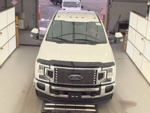 Used 2022 Ford F350 Lariat w/ Lariat Ultimate Package image 2