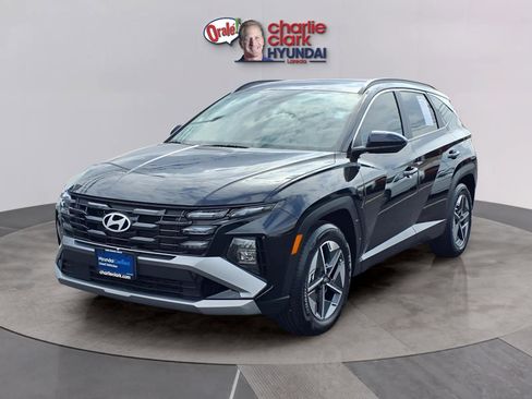 Certified 2025 Hyundai Tucson SEL image 1