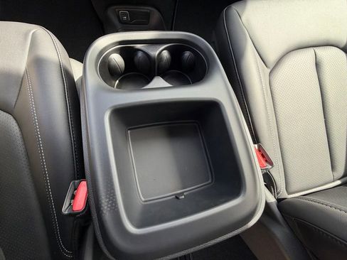 New 2026 Chrysler Pacifica Select FWD image 24