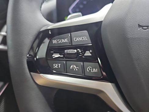 New 2025 BMW 330i xDrive Sedan w/ Convenience Package image 19