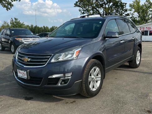 Used 2013 Chevrolet Traverse LT image 1