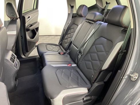 Used 2024 Volkswagen Atlas Peak Edition SEL image 44