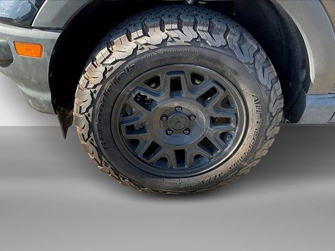 Used 2023 Ford Bronco Sport Outer Banks w/ Tech Package image 2