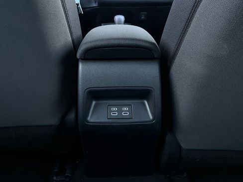 Used 2025 Toyota Corolla LE image 12