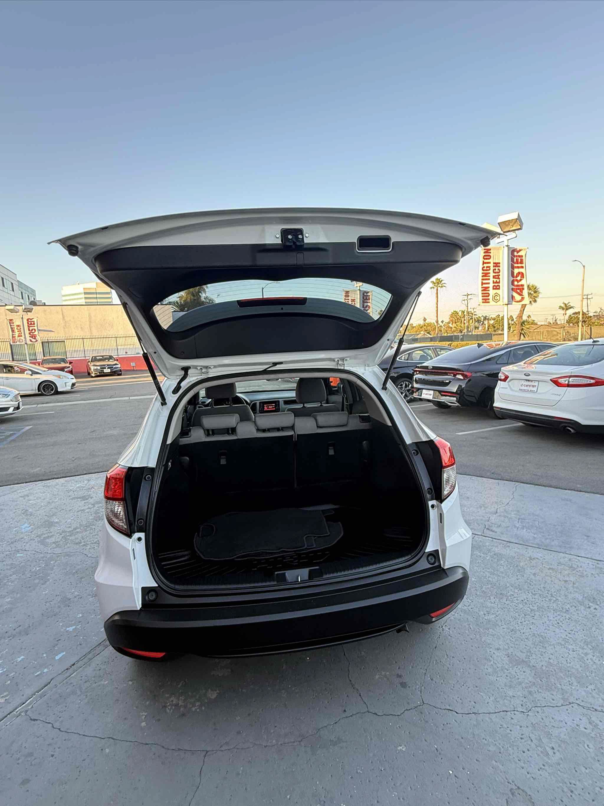 Used 2020 Honda HR-V LX image 21