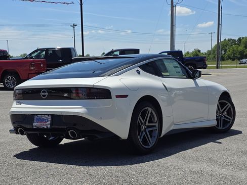 New 2026 Nissan Z Sport w/ Floor Mat Package RWD image 12