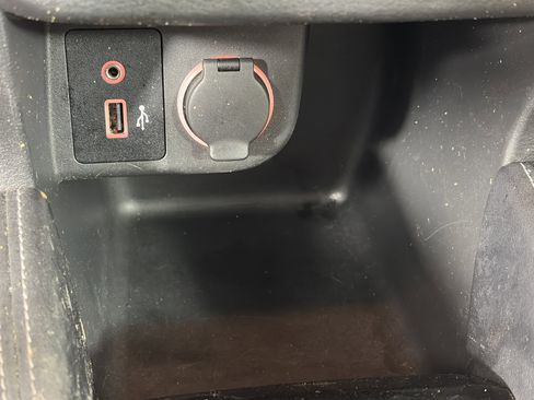 Used 2020 Nissan Kicks SR w/ SR Premium Package image 25