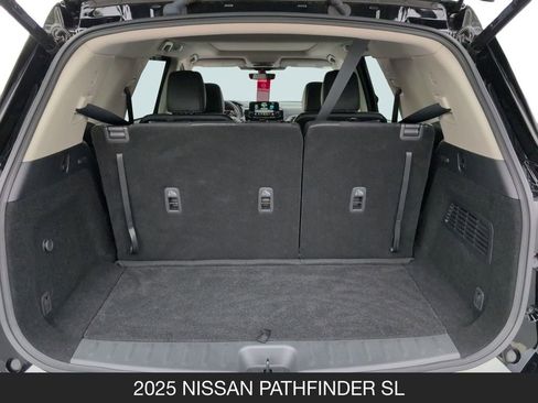 Certified 2025 Nissan Pathfinder SL w/ SL Premium Package FWD image 20