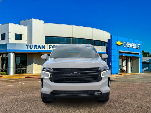 Used 2024 Chevrolet Tahoe RST RWD image 9