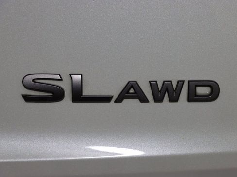 Used 2024 Nissan Rogue SL w/ SL Premium Package image 43