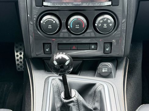 Used 2010 Dodge Challenger R/T image 17