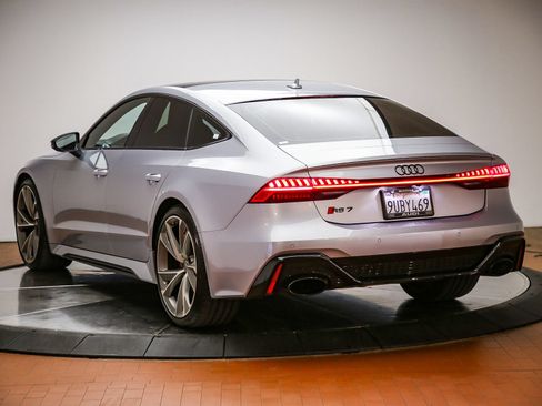 Used 2021 Audi RS 7 Sportback w/ Black Optic Package AWD/4WD image 2