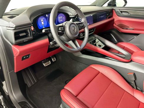 New 2025 Porsche Macan Turbo Electric image 4