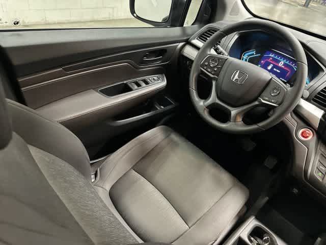 Used 2018 Honda Odyssey EX image 12
