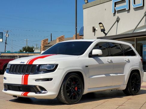 Used 2014 Jeep Grand Cherokee SRT8 w/ Luxury Group II image 3