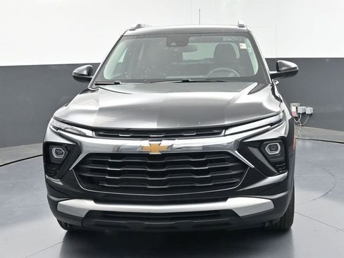 Used 2025 Chevrolet TrailBlazer LT AWD/4WD image 38