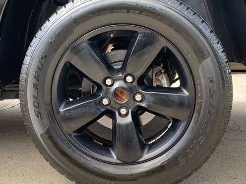 Used 2018 RAM 1500 Lone Star image 28