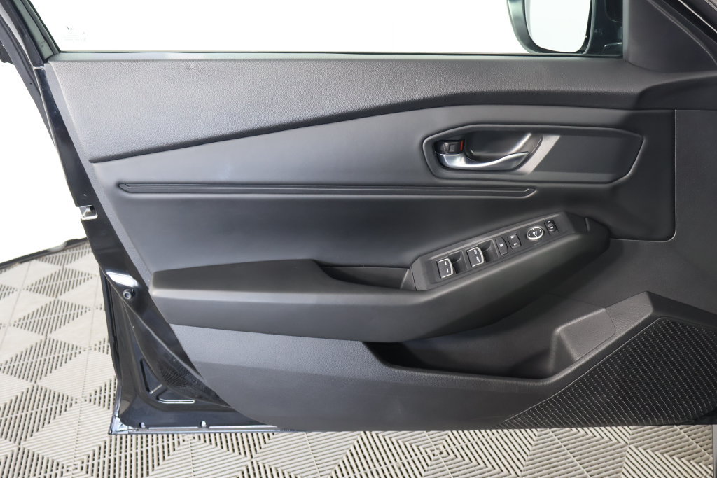 Used 2023 Honda Accord EX image 12