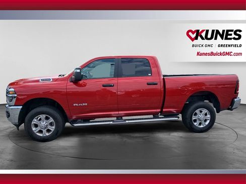 Used 2026 RAM 2500 Big Horn AWD/4WD image 6