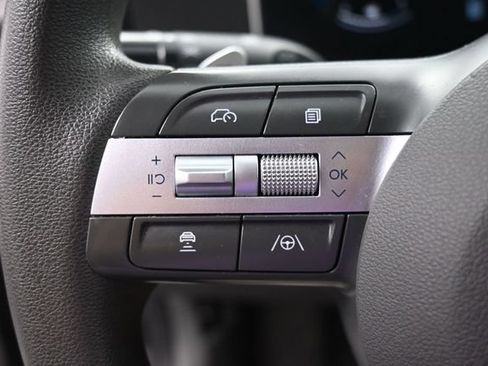 Used 2025 Hyundai Sonata SEL FWD image 28