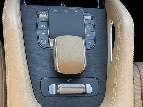 Certified 2025 Mercedes-Benz GLS 450 4MATIC image 37